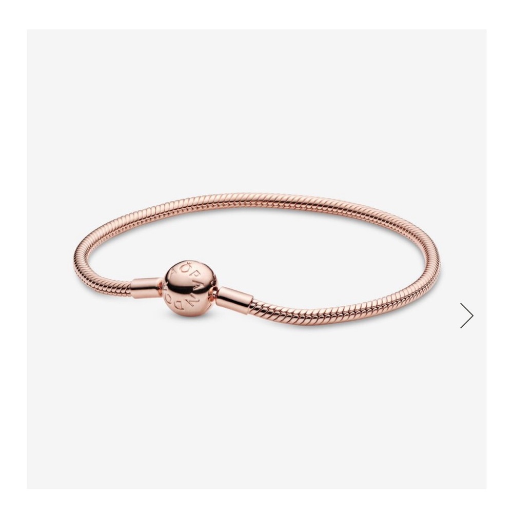 Beautiful rose gold pandora bracelet